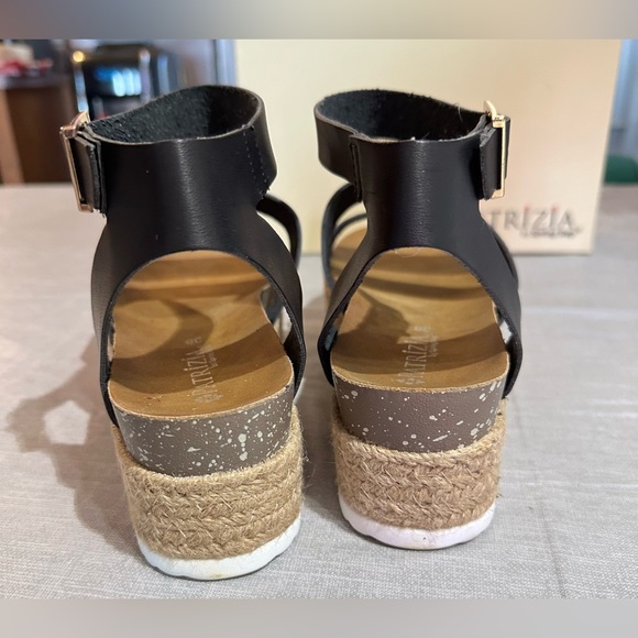 NIB Patrizia Larissa vegan leather sandals - Picture 5 of 12